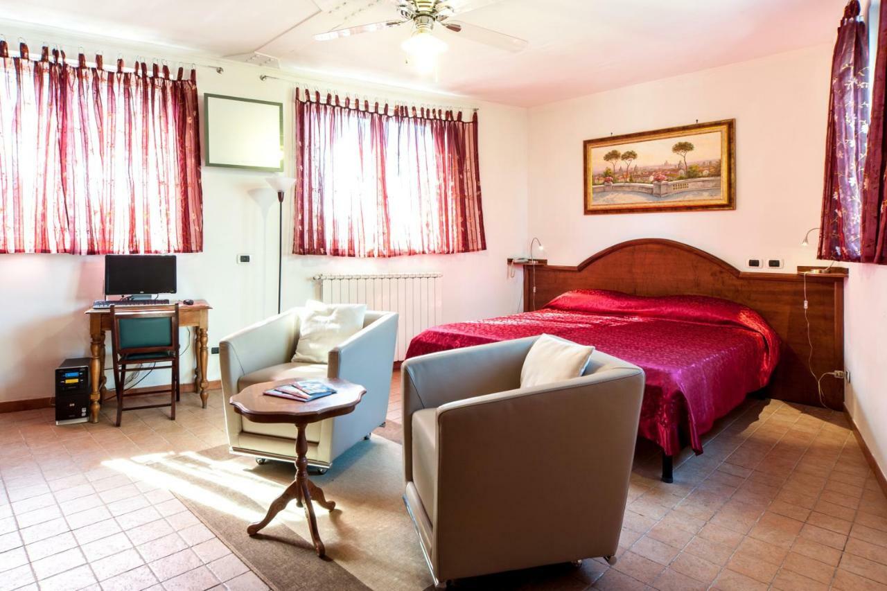 Mons Aureus Resort Roma Ngoại thất bức ảnh
